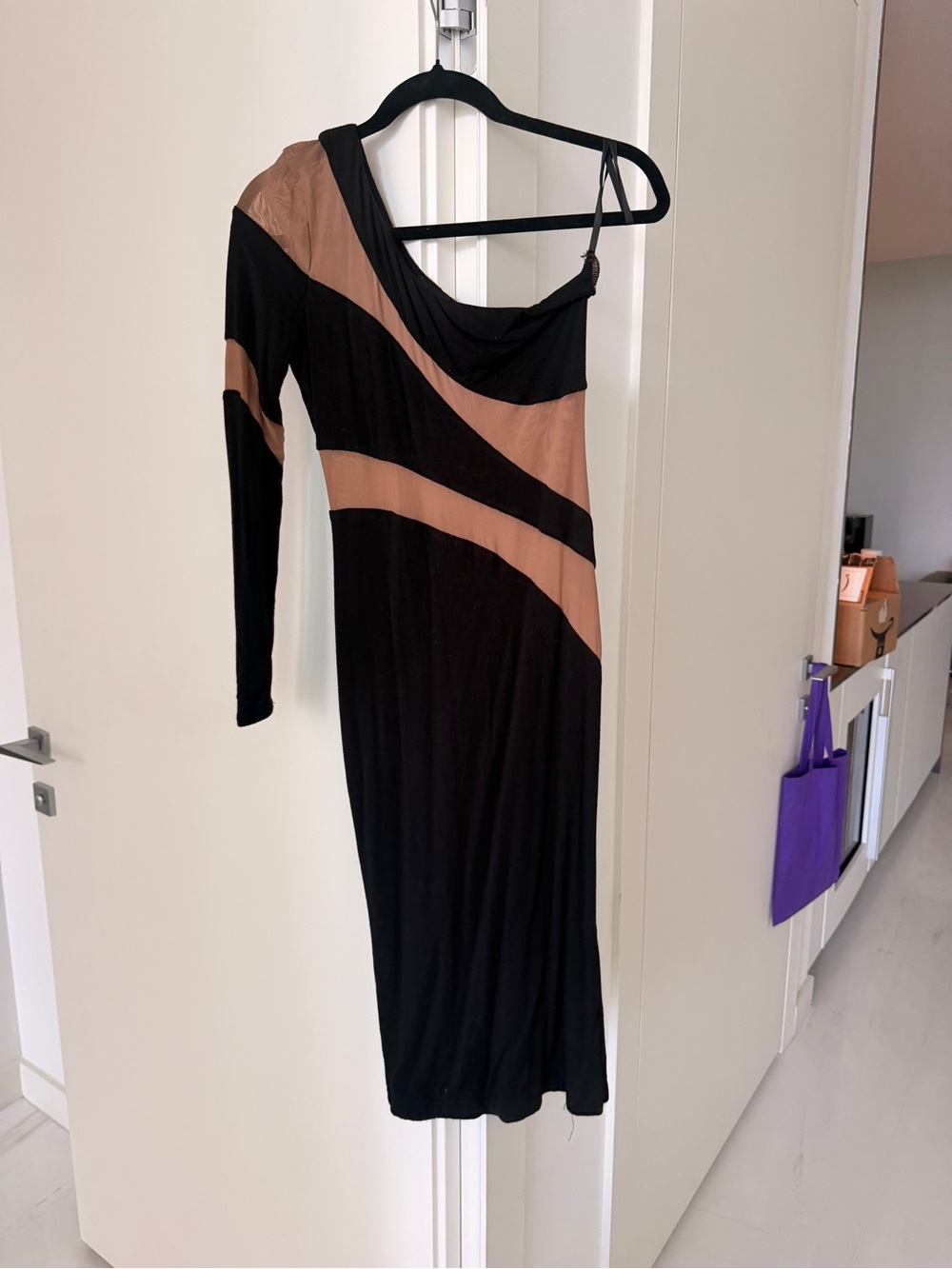JLUXLABEL Black and Tan Asymmetric One-Shoulder Dress